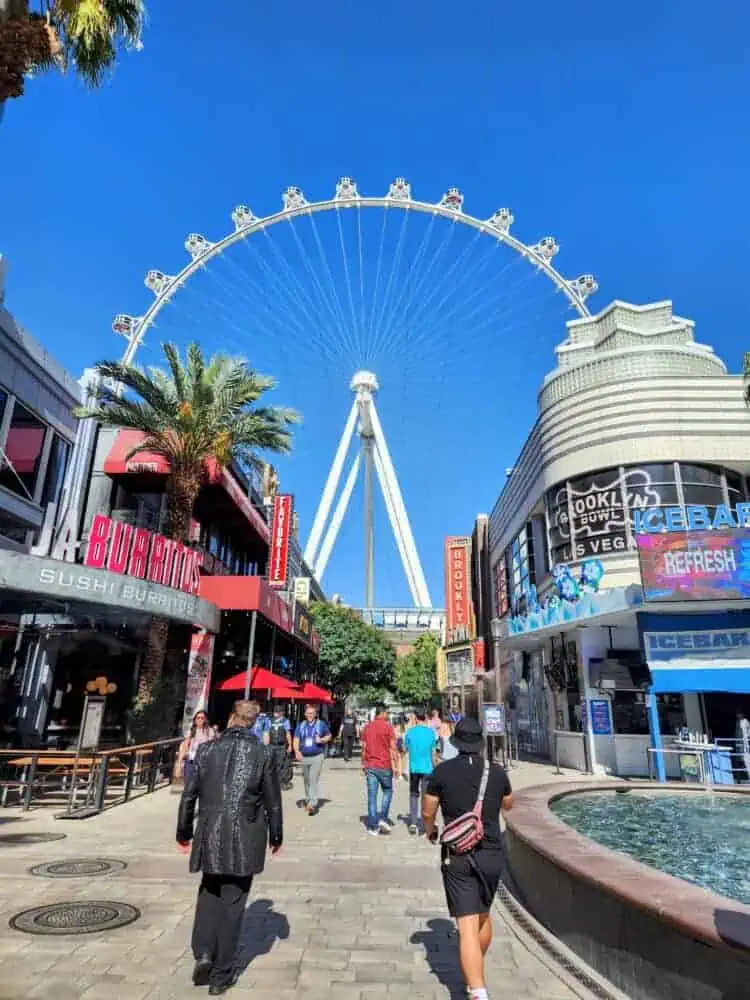 High Roller from Linq Promenade at Minus5 and Brooklyn Bowl