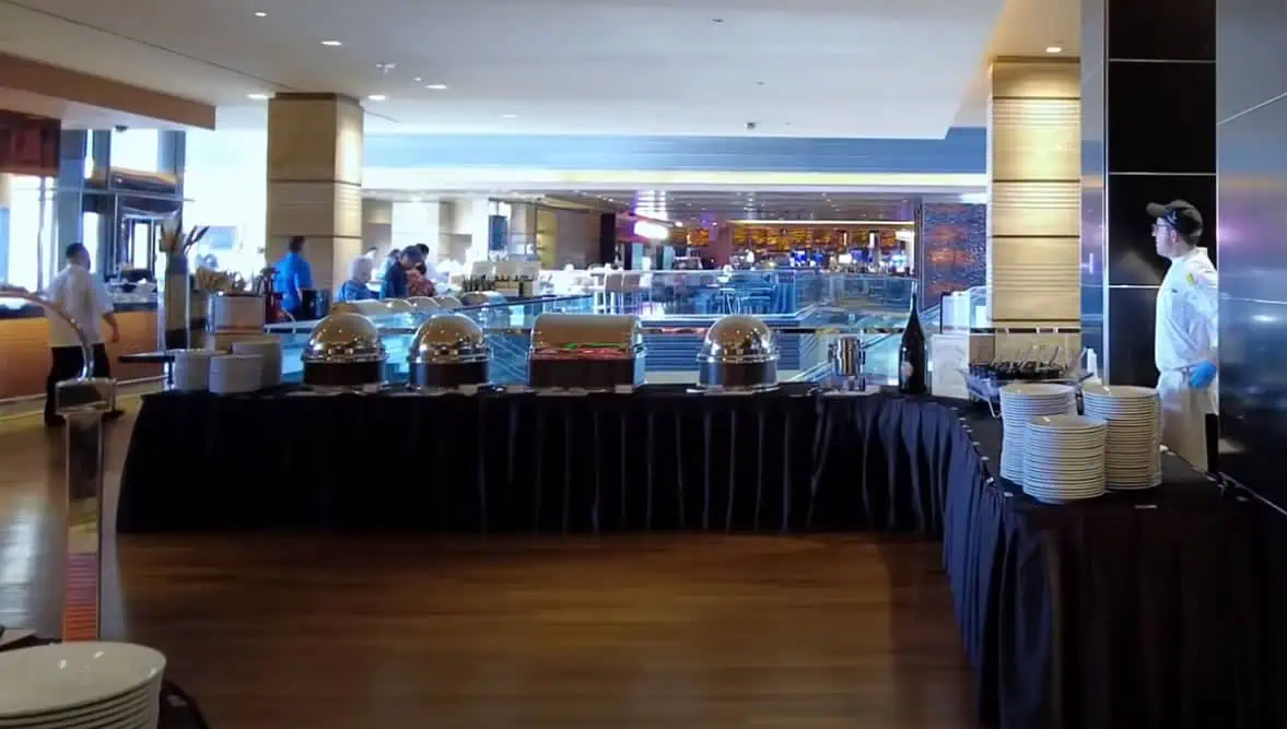 M Resort Buffet lobster