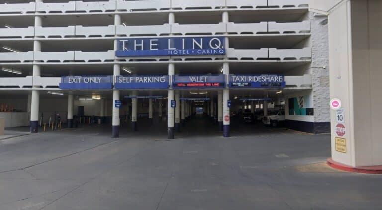 linq self parking garage